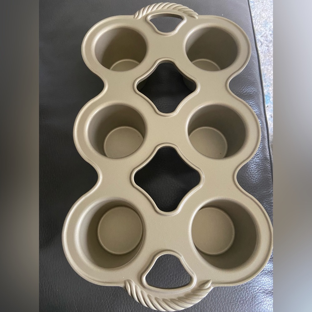 Williams Sonoma Pop Over pan